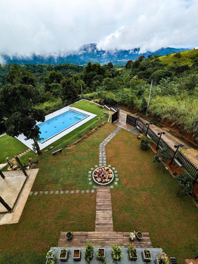 The Aurelia Hotel Gampola Ngoại thất bức ảnh