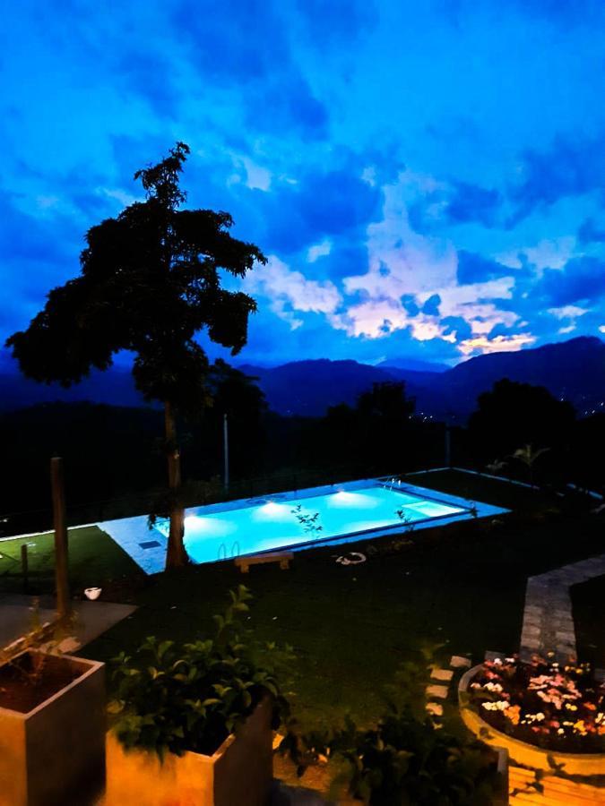 The Aurelia Hotel Gampola Ngoại thất bức ảnh